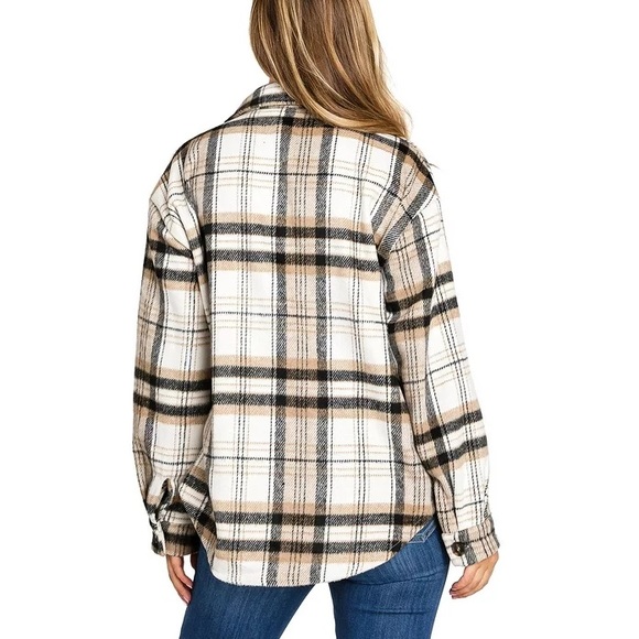 Plaid Shacket Black White Tan Love Tree M - Picture 2 of 6